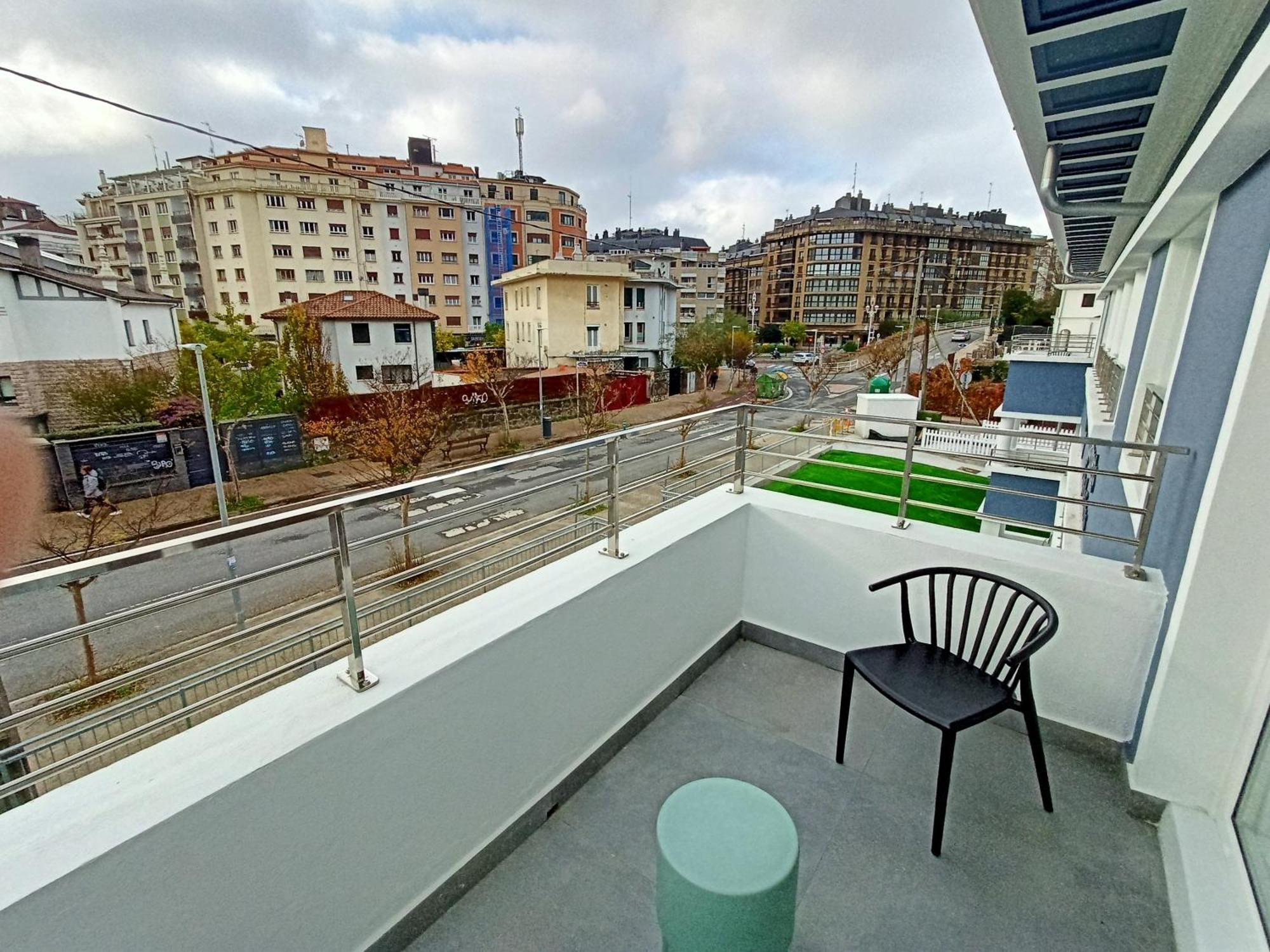 Abba Apartments Playa De Gros San Sebastián Eksteriør bilde